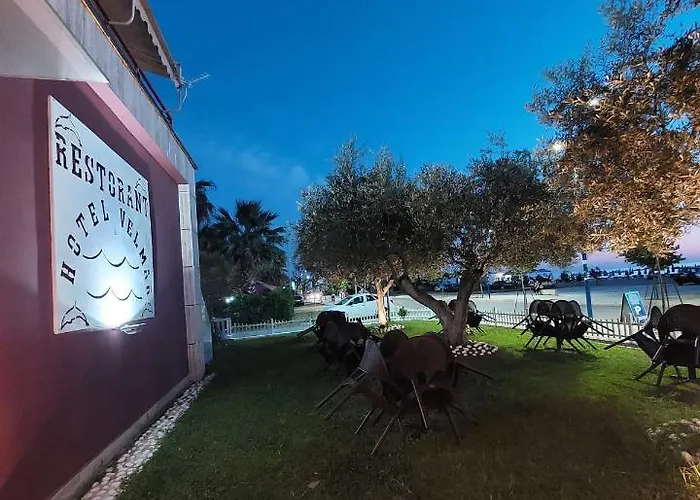 Velmar Hotel