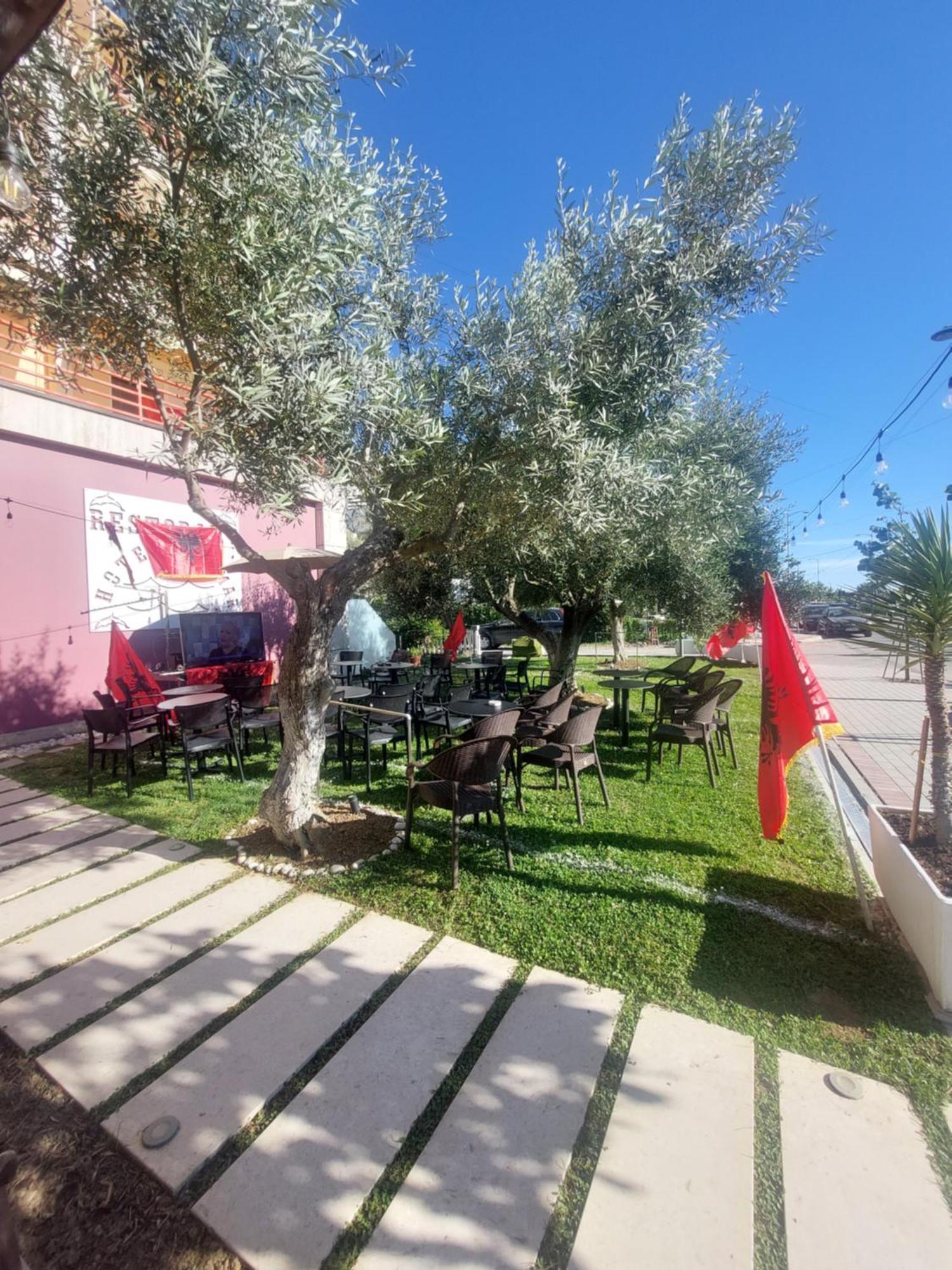 Hotel Velmar Golem (Tirana)